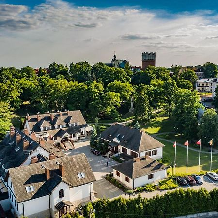 Hotel Sarmata Zespol Dworski Sandomierz Esterno foto