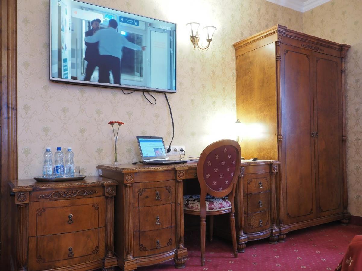 Hotel Sarmata Zespol Dworski Sandomierz Esterno foto