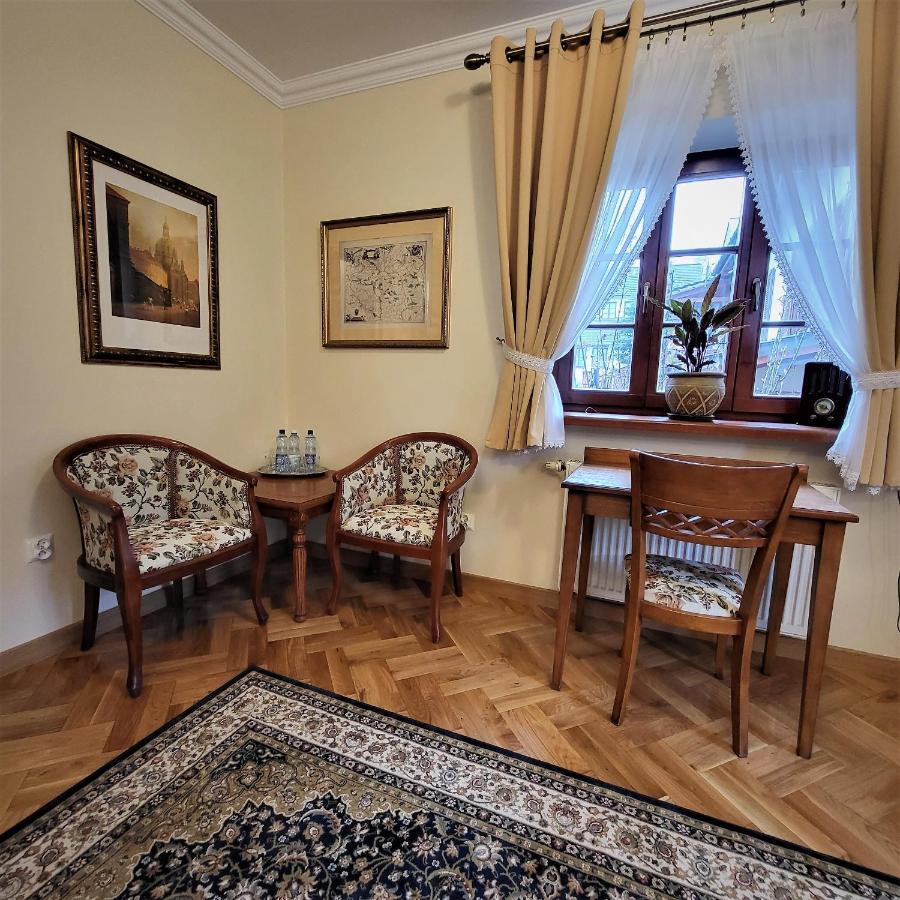 Hotel Sarmata Zespol Dworski Sandomierz Esterno foto