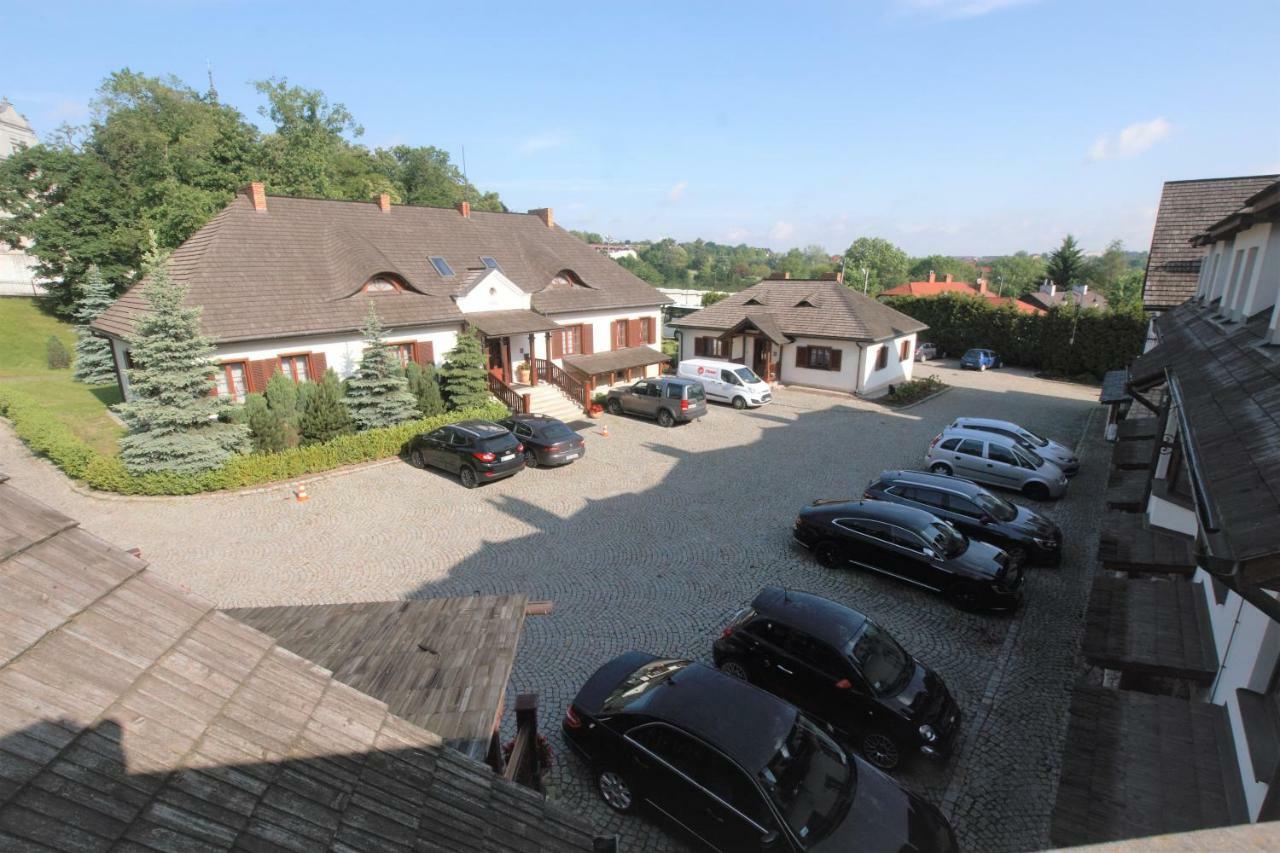 Hotel Sarmata Zespol Dworski Sandomierz Esterno foto