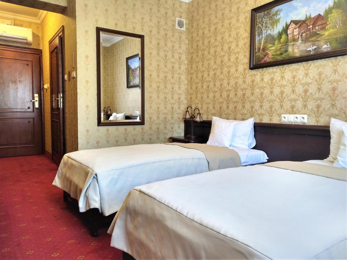 Hotel Sarmata Zespol Dworski Sandomierz Esterno foto
