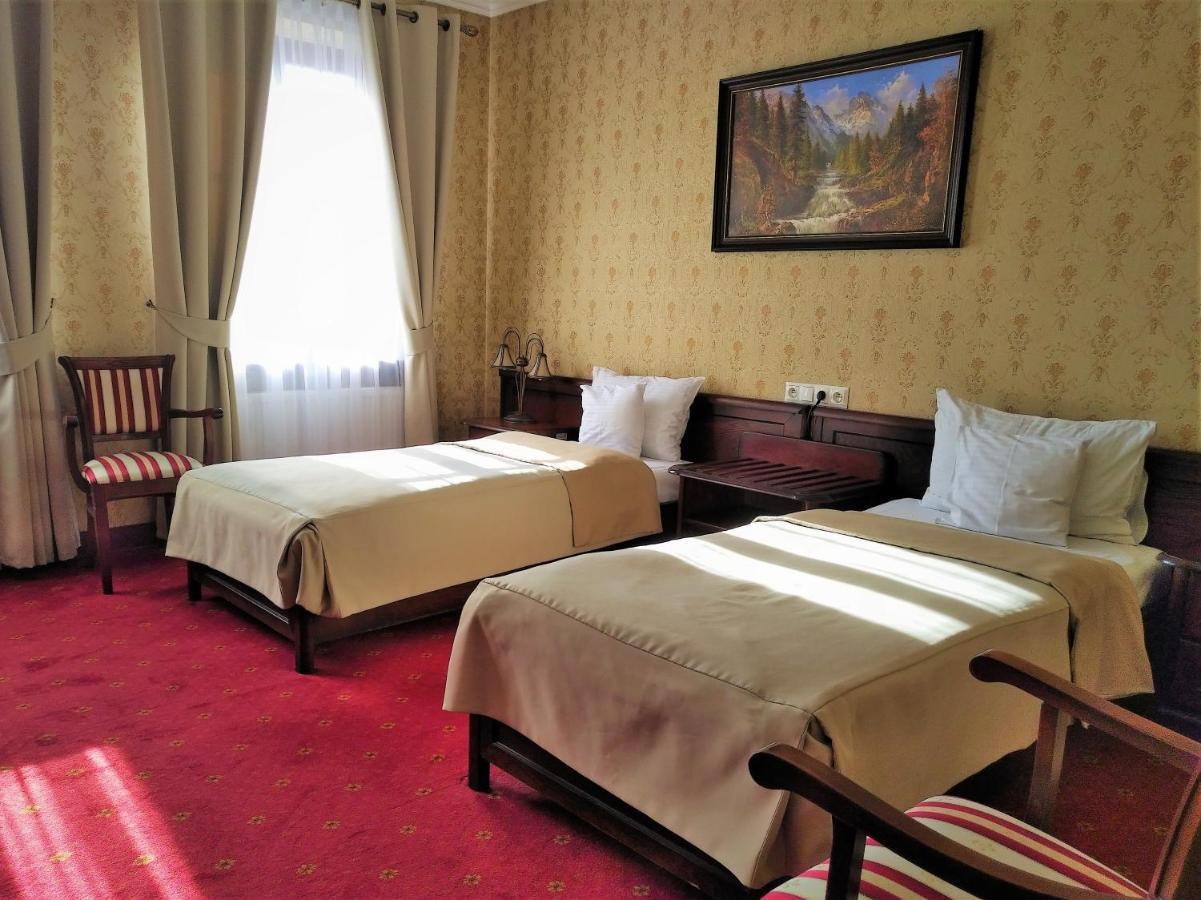 Hotel Sarmata Zespol Dworski Sandomierz Esterno foto